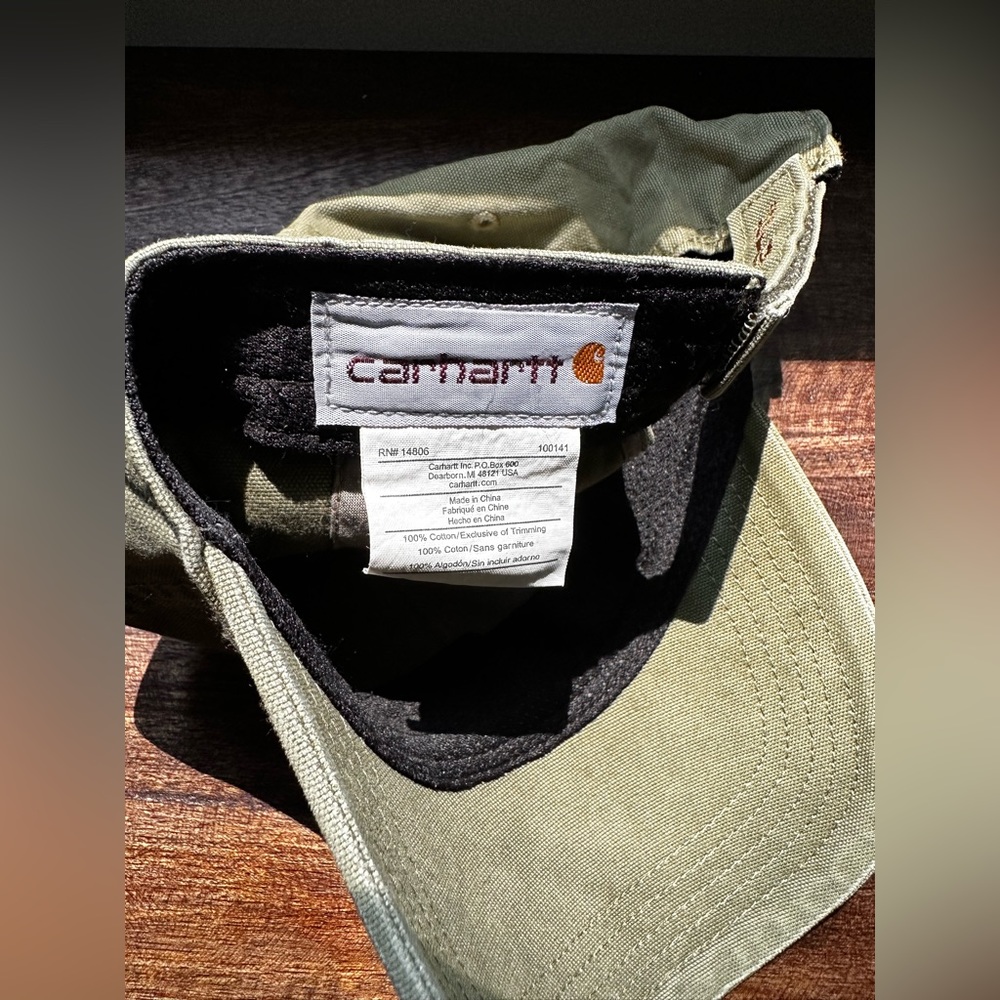 Carhartt hat